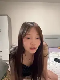 L7D8521 — Stripchat stream photo (May 2026)