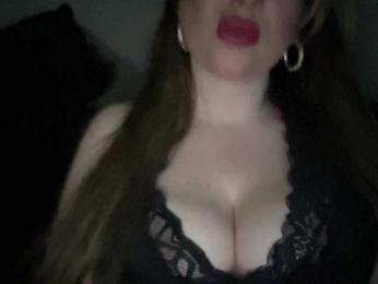 Djelina940 — webcam model online on bongacams