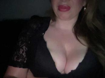 Djelina940 — webcam model online on bongacams
