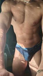 Gil_Hot_ — Cam4 stream photo (Apr 2026)