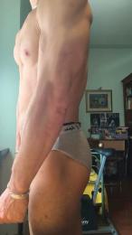 Gil_Hot_ — Cam4 stream photo (Apr 2026)
