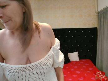 Lillyhott — bongacams