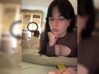 HellMor — webcam model online on bongacams
