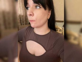HellMor — webcam model online on bongacams