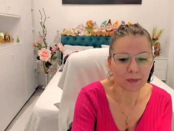 SalomeJade — webcam model online on bongacams