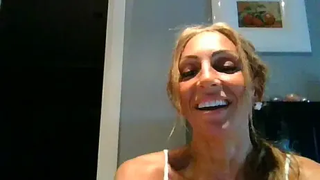 cari_guerrera — Stripchat stream photo (Aug 2026)