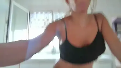 cari_guerrera — Stripchat stream photo (Jul 2026)