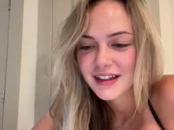 luvaimee — Chaturbate stream photo (Apr 2026)