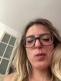 dolcehelena993 — Stripchat stream photo (Jun 2026)