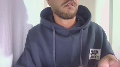 Surfer_30 — Cam4 stream photo (Apr 2026)