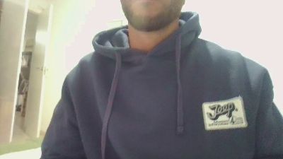 Surfer_30 — Cam4 stream photo (Apr 2026)