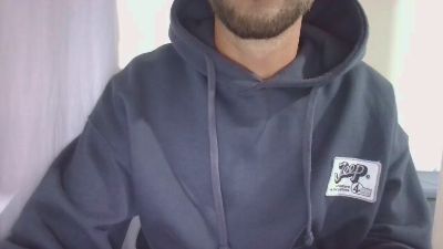 Surfer_30 — webcam model online on cam4