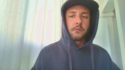 Surfer_30 — Cam4 stream photo (Apr 2026)