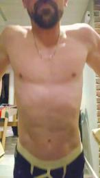 fred2085 — webcam model online on cam4