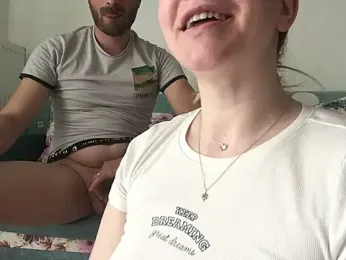 Aliceandmario — Stripchat stream photo (May 2026)