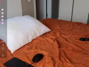 brightrays__ — webcam model online on chaturbate