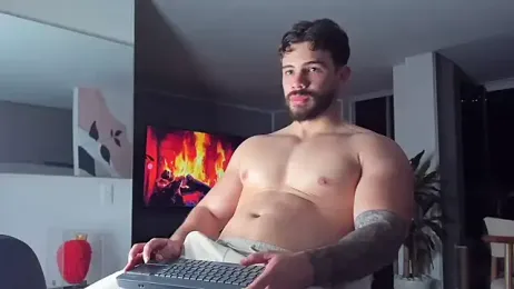 Valenthino_Salvatore — Stripchat stream photo (Apr 2026)