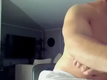 Valenthino_Salvatore — Stripchat stream photo (Apr 2026)