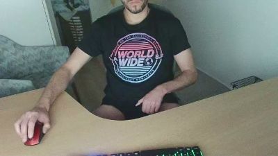 nuerololo — Cam4 stream photo (Feb 2026)