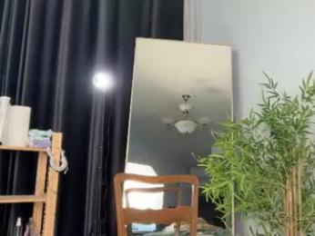 golden_alinee — Chaturbate stream photo (Jul 2026)