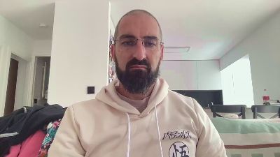 v1c70r1985 — Cam4 stream photo (Apr 2026)