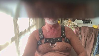 pelo44 — webcam model online on cam4