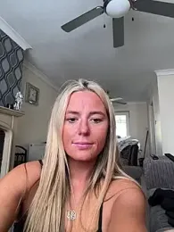 sammie-99 — Stripchat stream photo (Apr 2026)