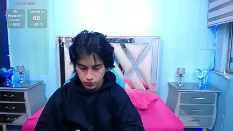 alex_477 — Stripchat stream photo (Jun 2026)