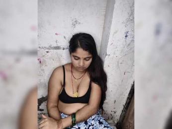 Mascotuni — webcam model online on bongacams