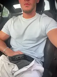 lewis91 — Stripchat stream photo (May 2026)