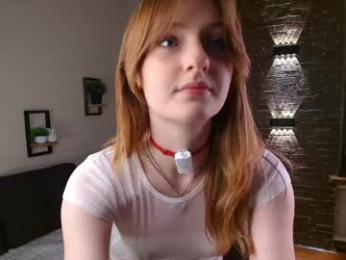 viola_larson — Chaturbate stream photo (Apr 2026)
