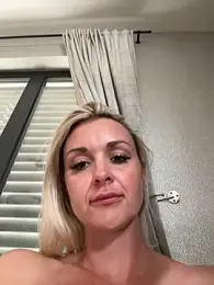 Bella-Tight — Stripchat stream photo (May 2026)