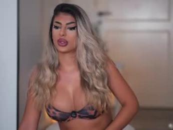 bella_blonda — webcam model online on chaturbate