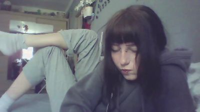 InezEdson — Cam4 stream photo (May 2026)