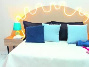 nicolee_angels — Chaturbate stream photo (Apr 2025)