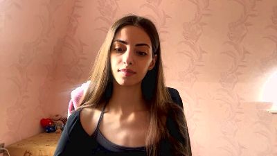 InocenciaMerle — Cam4 stream photo (May 2026)