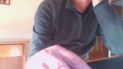 comemivuoi2 — webcam model online on cam4