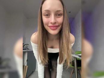 MilaLuxury — Bongacams stream photo (Apr 2026)