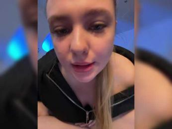 Jucielussie — webcam model online on bongacams