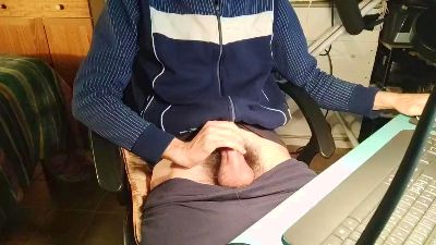 vald83 — Cam4 stream photo (Apr 2026)