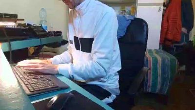 vald83 — Cam4 stream photo (Apr 2026)