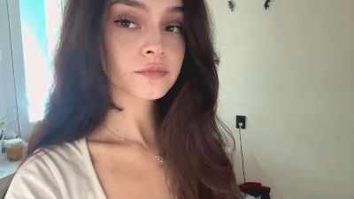 IdellaOlten — Cam4 stream photo (Sep 2026)