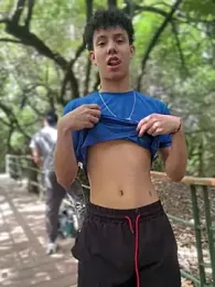 yoursexyjose — webcam model online on stripchat