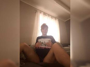 Tilda-1 — webcam model online on bongacams