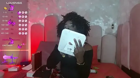 puca_ebony — Stripchat stream photo (Jun 2026)