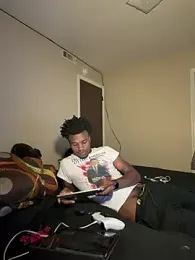 Bigdicktrick227 — webcam model online on stripchat
