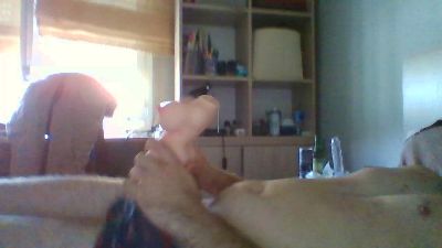 alexxro19 — webcam model online on cam4