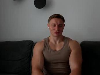 o_r_b_i_t — webcam model online on chaturbate