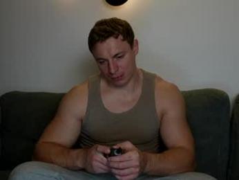 o_r_b_i_t — webcam model online on chaturbate