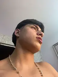 Lander_Cruz — webcam model online on stripchat